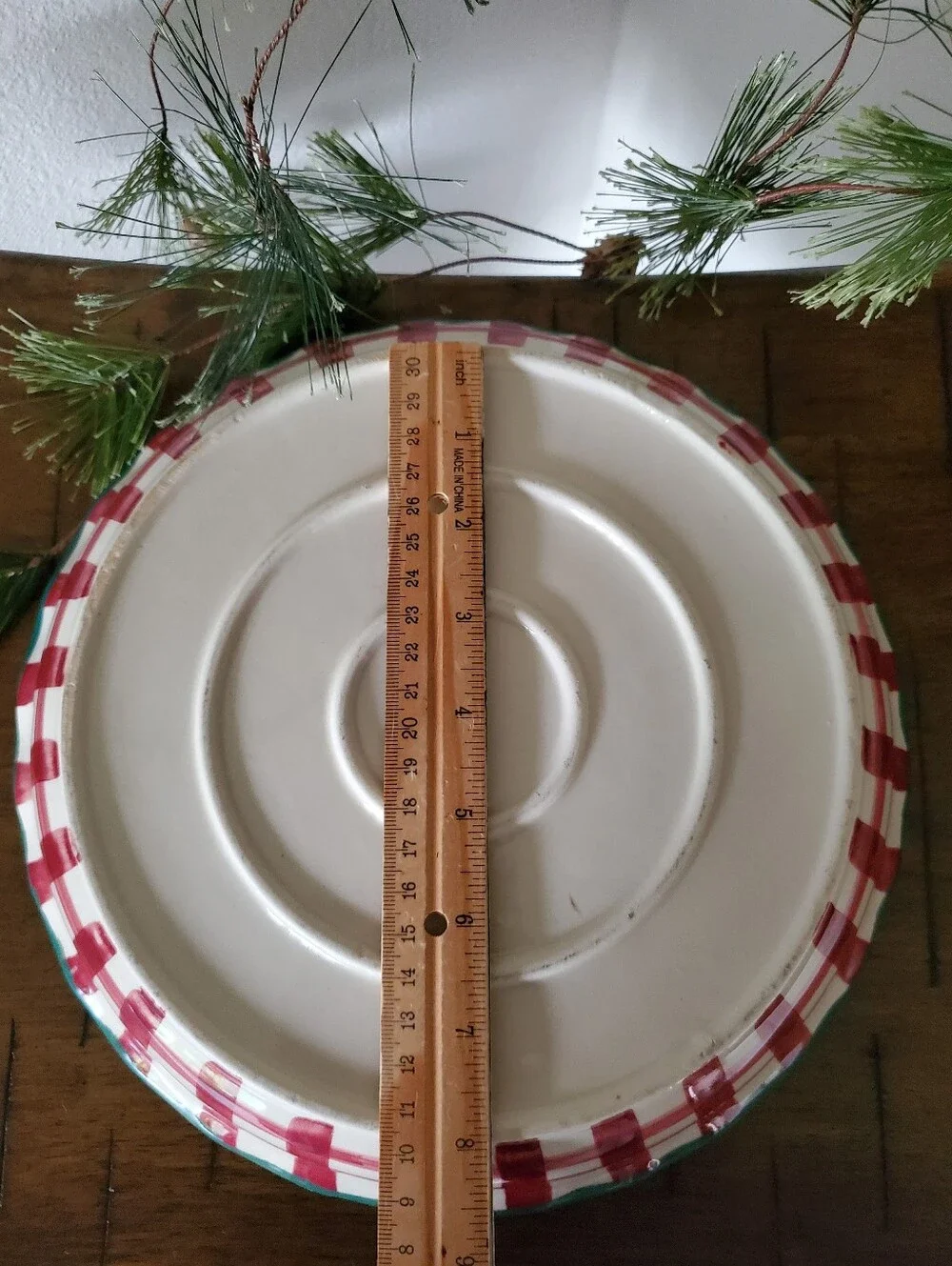 Design Pac Vintage Ceramic Plaid Fluted Holiday Pie Plate 10.5